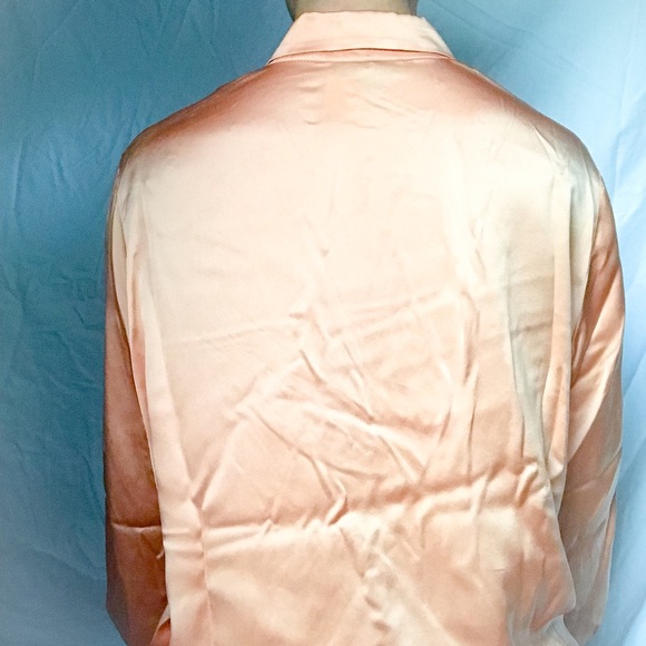 Bill Burns Signature Peach Silk Blouse - Picture 5 of 7
